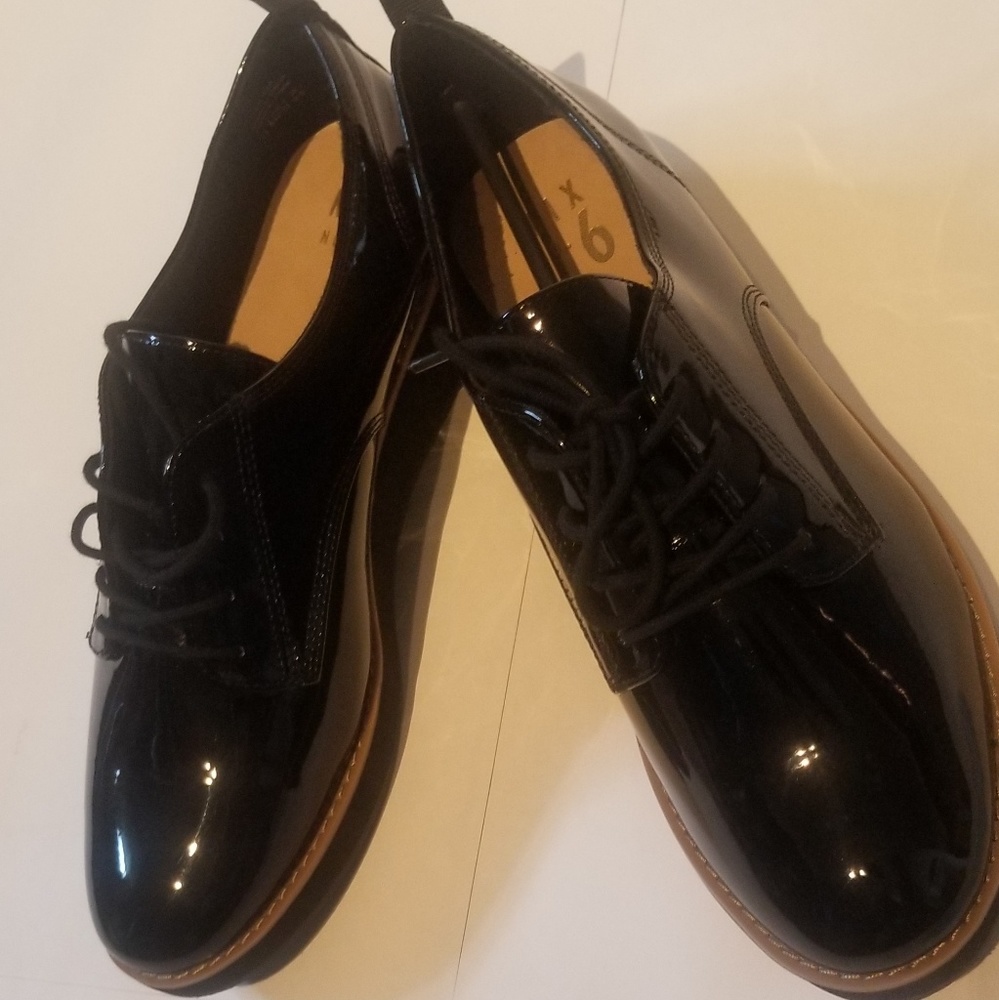 Brand New "Oxford" Styled Shoes